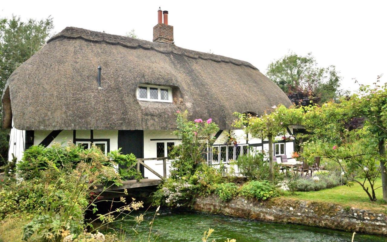 Cosy House, A Train Spotter'S Delight! Villa New Alresford Exteriör bild